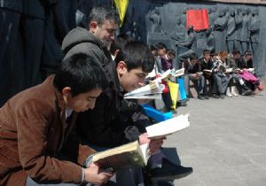 Okumayan büyüklere ders verdiler